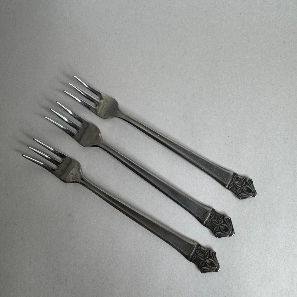 Ekco Eterna Padua Custom Stainless Japan Seafood Cocktail Forks Set of 3 Vintage